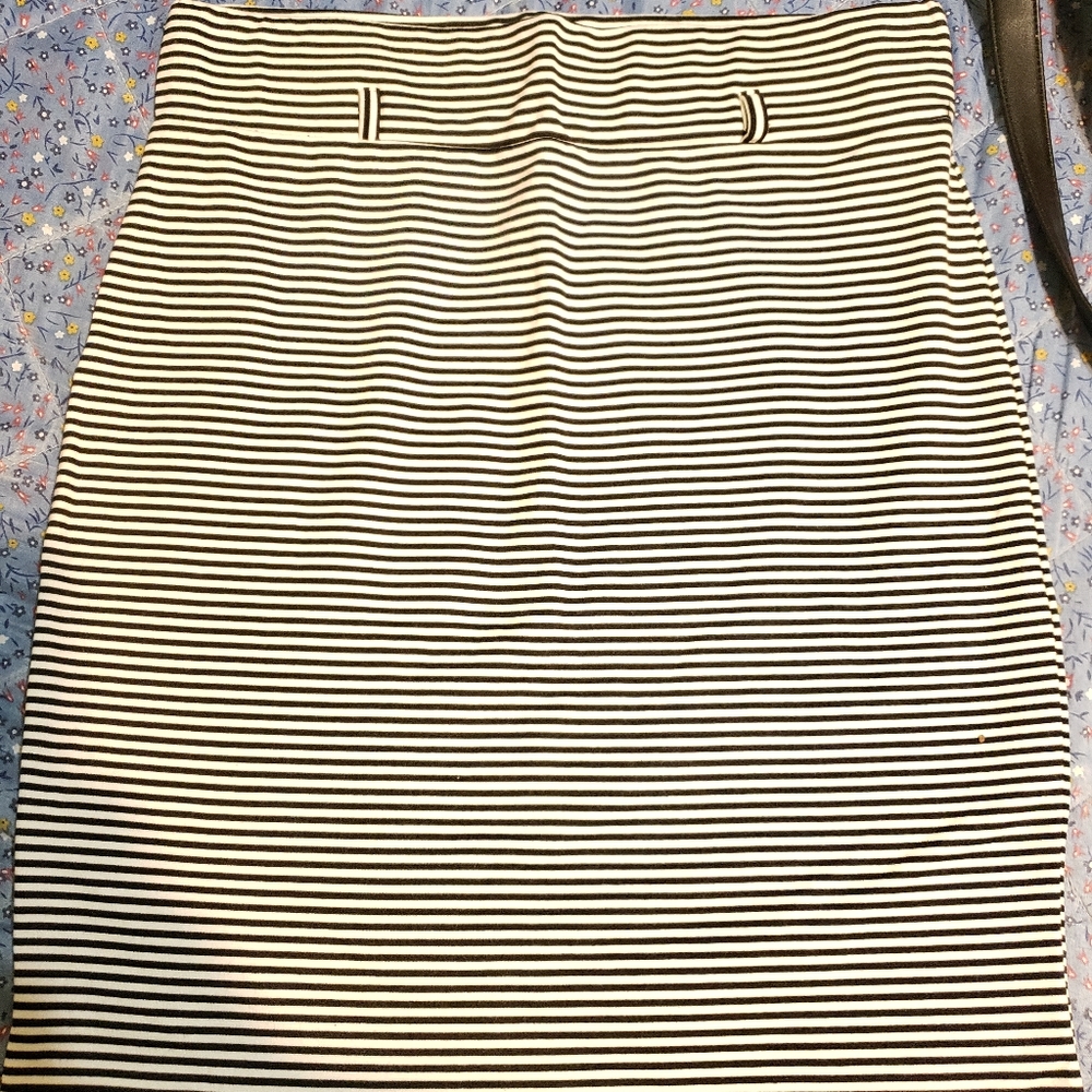 Striped mini skirt